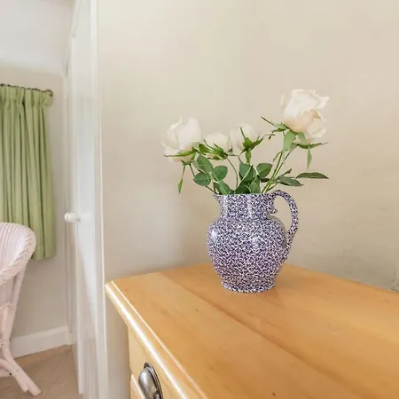 Holiday home Bumble Darley